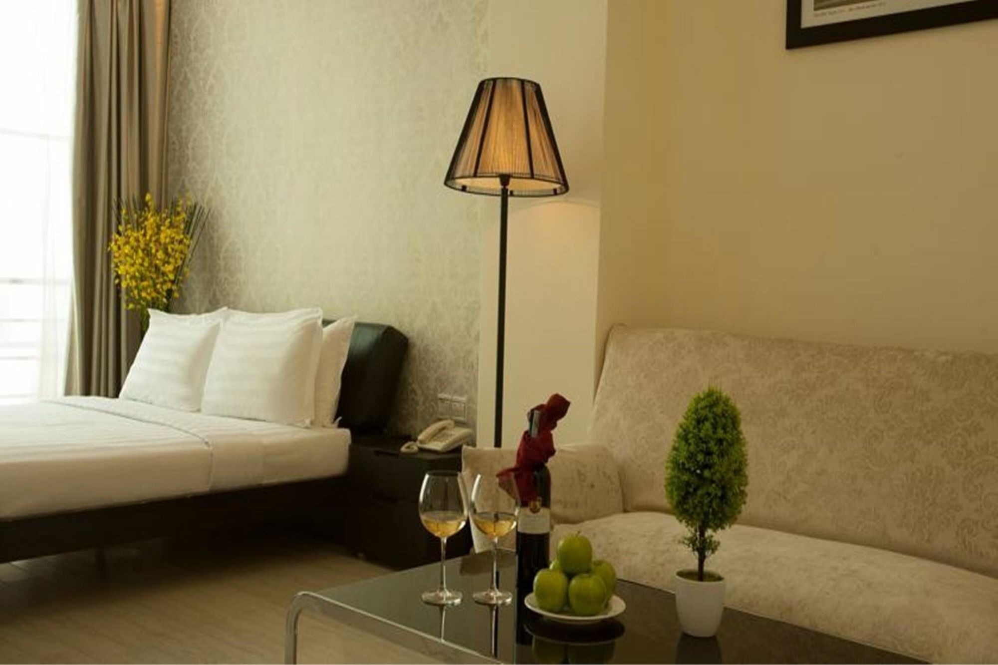 The One Premium Hotel مدينة هوشي منه المظهر الخارجي الصورة